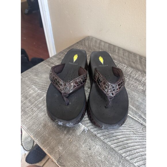 Volatile Womens 7 Brown Croc Patent Wedge Sandals Slides Heel Platform - Picture 2 of 5